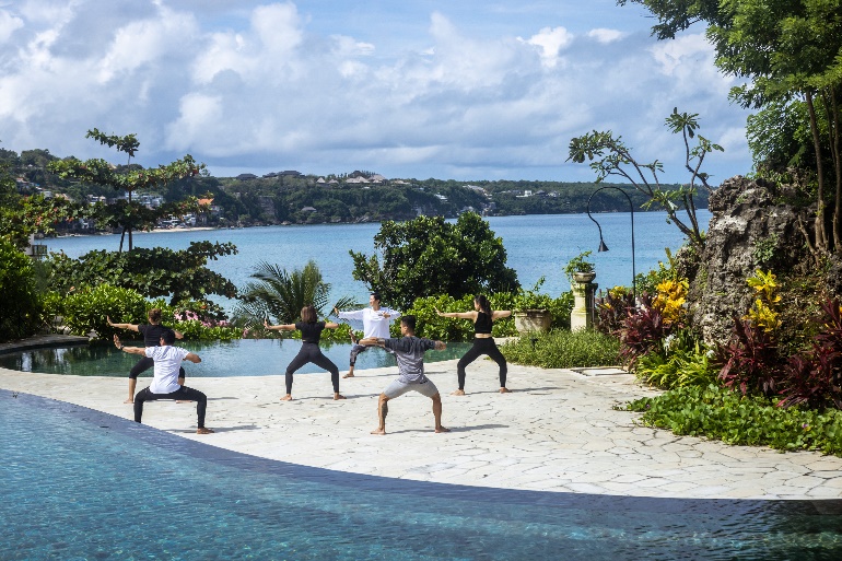 一品钟情:  The Standard, Hua Hin度假酒店  推出情人节住宿套餐与海滩卧榻美食体验  打造童话般的浪漫假日