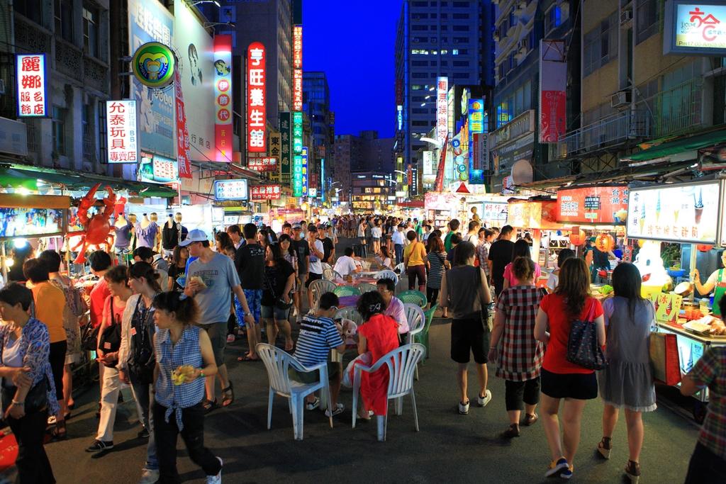 Liuhe Tourist Night Market > Kaohsiung City
