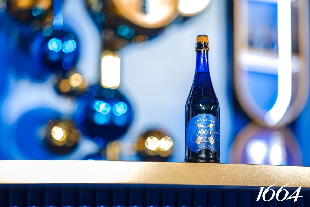 槟氛启欢聚，玩味享盛宴  与1664全球品牌代言人迪丽热巴一同臻享法式年味