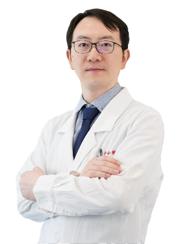 穿着白色衬衫的男人 AI 生成的内容可能不正确。