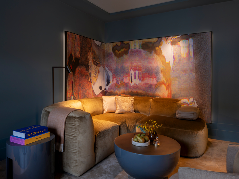 RWAMS_Facilities_Suites_JuniorSuite_539_Living Room_1