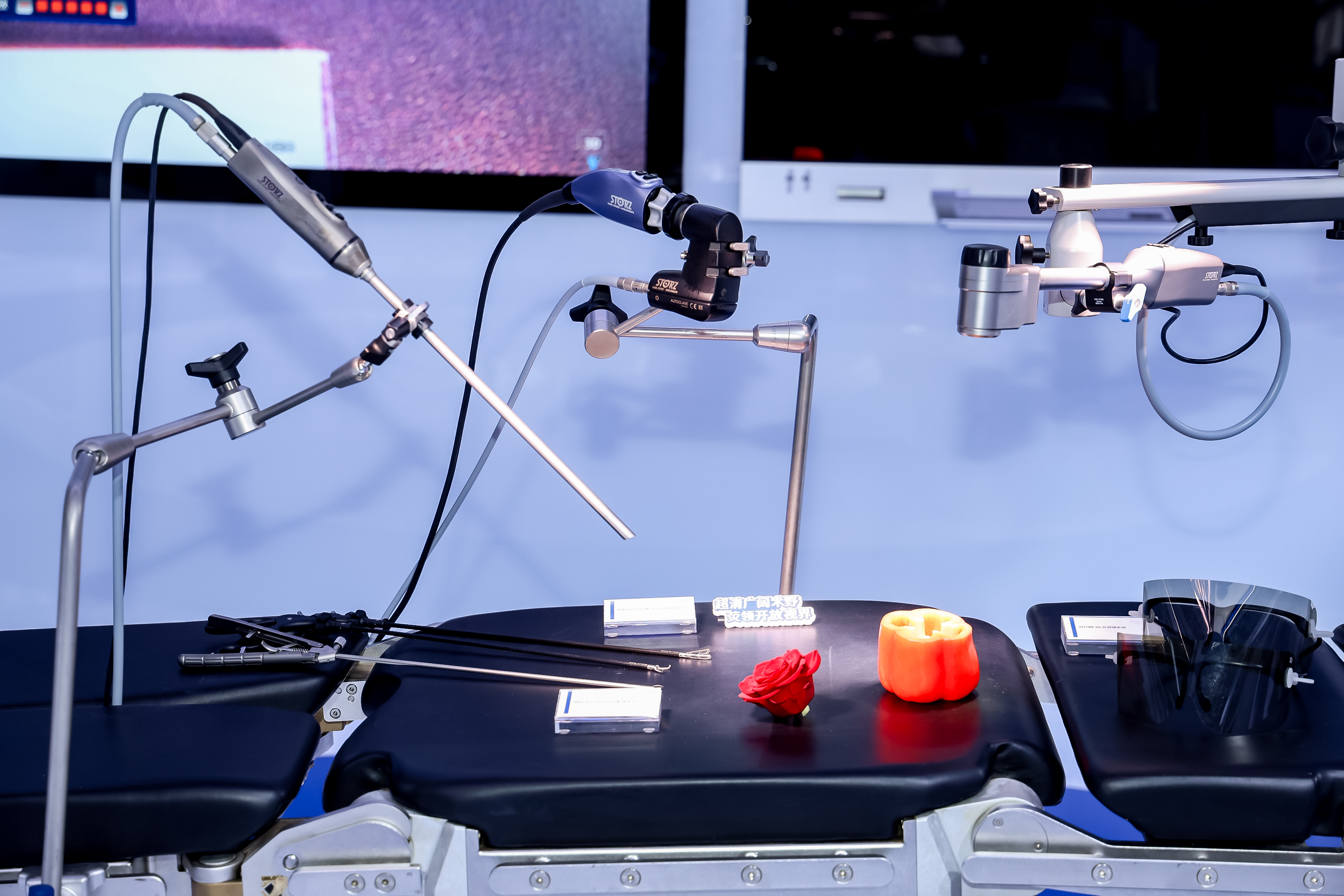 电脑游戏的截图
中度可信度描述已自动生成