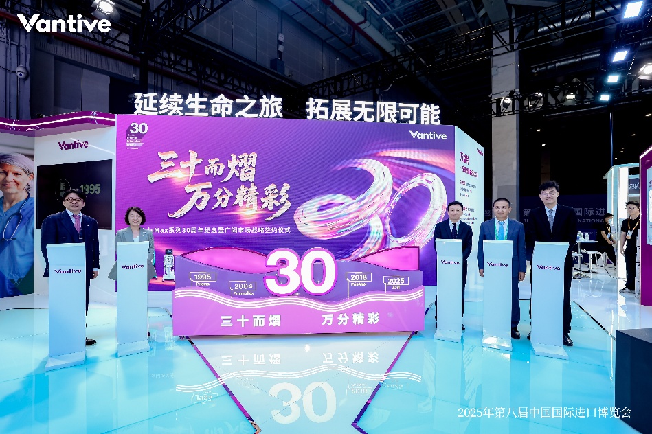 人们在看台上的人在商店里
AI 生成的内容可能不正确。