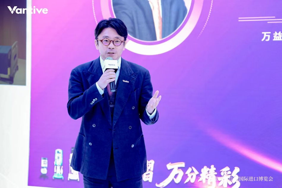 万益特 PrisMax 系列三十周年创新成果亮相进博会，  携手国药器械构建中国急重症医疗新格局