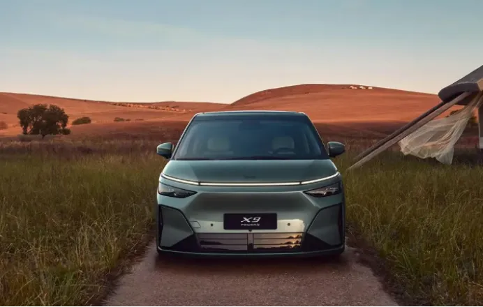 中创新航行业首发 顶流5C超充独供小鹏X9超级增程