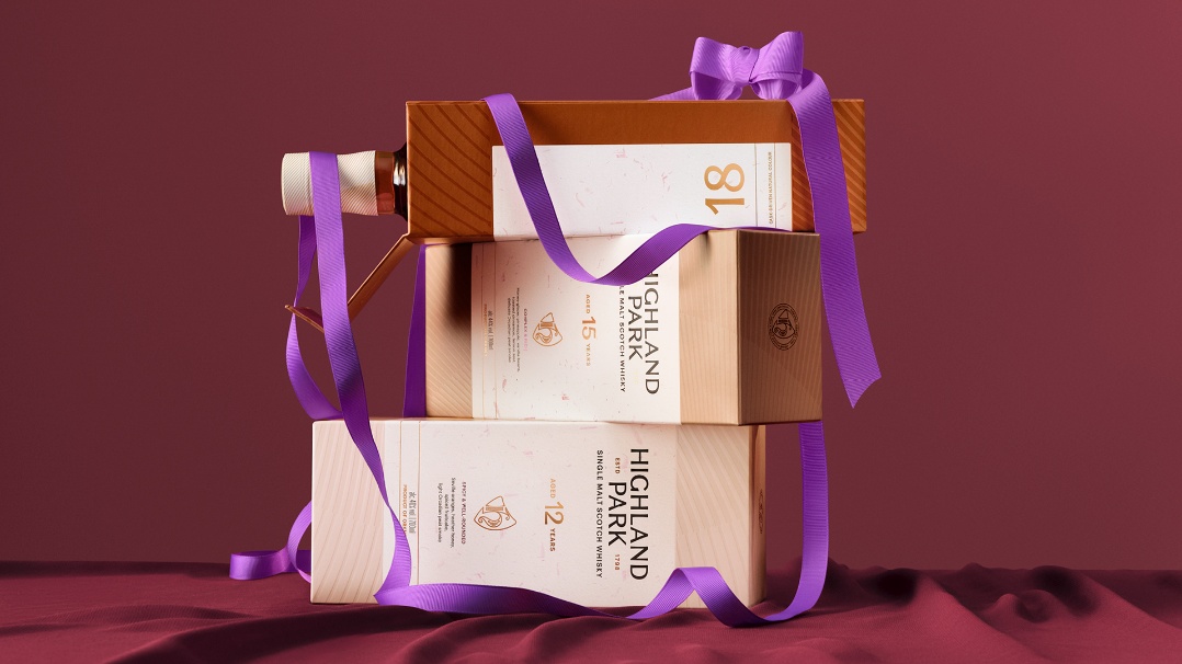 图片包含 游戏机, 袋子, 紫色
AI 生成的内容可能不正确。