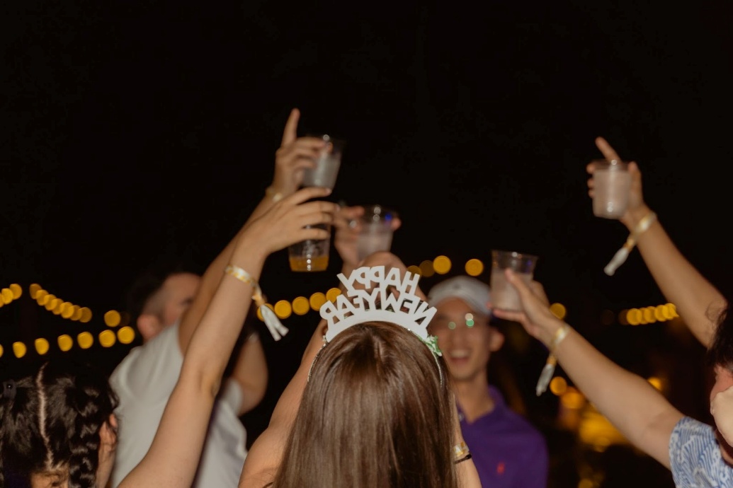 闪耀、声浪、晒痕：在The Standard, Hua Hin度假酒店点亮整个十二月