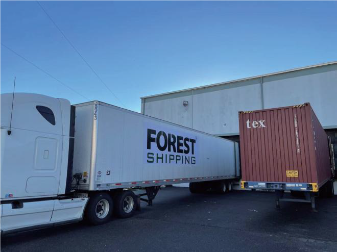 卡车停在路边

AI 生成的内容可能不正确。