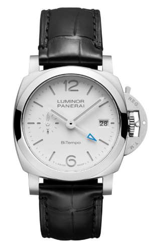 演员刘昊然佩戴沛纳海Luminor庐米诺系列40毫米两地时自动上链腕表PAM01367