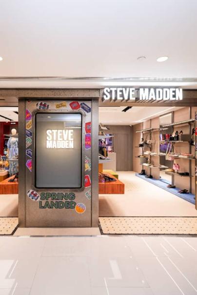 C:/Users/Holly Zhang/Desktop/门店照片/香港海港城开业盛典活动/微信图片_2026-03-16_100840_608.jpg微信图片_2026-03-16_100840_608