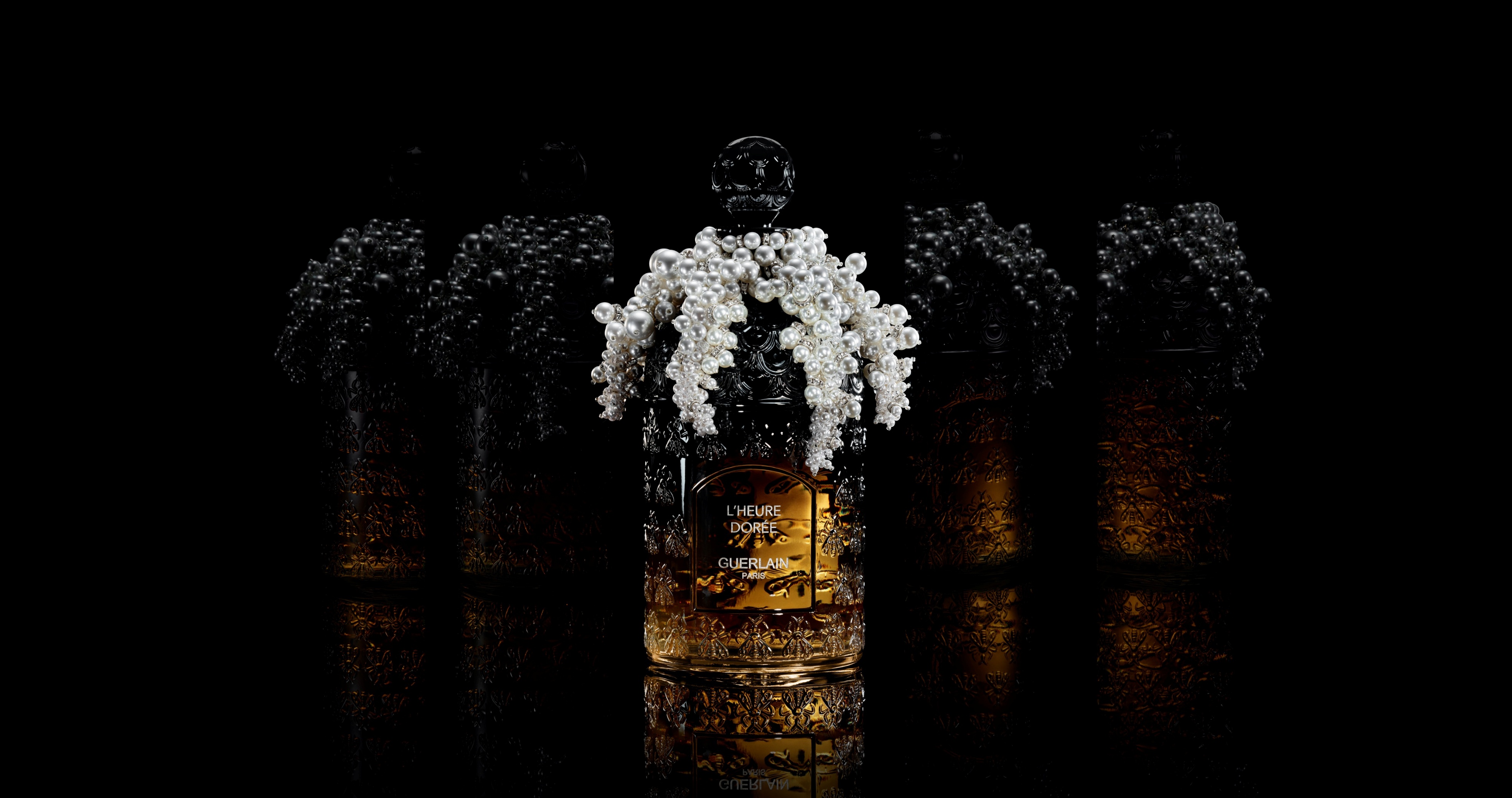 图片包含 黑暗, 水, 前, 烟花

AI 生成的内容可能不正确。