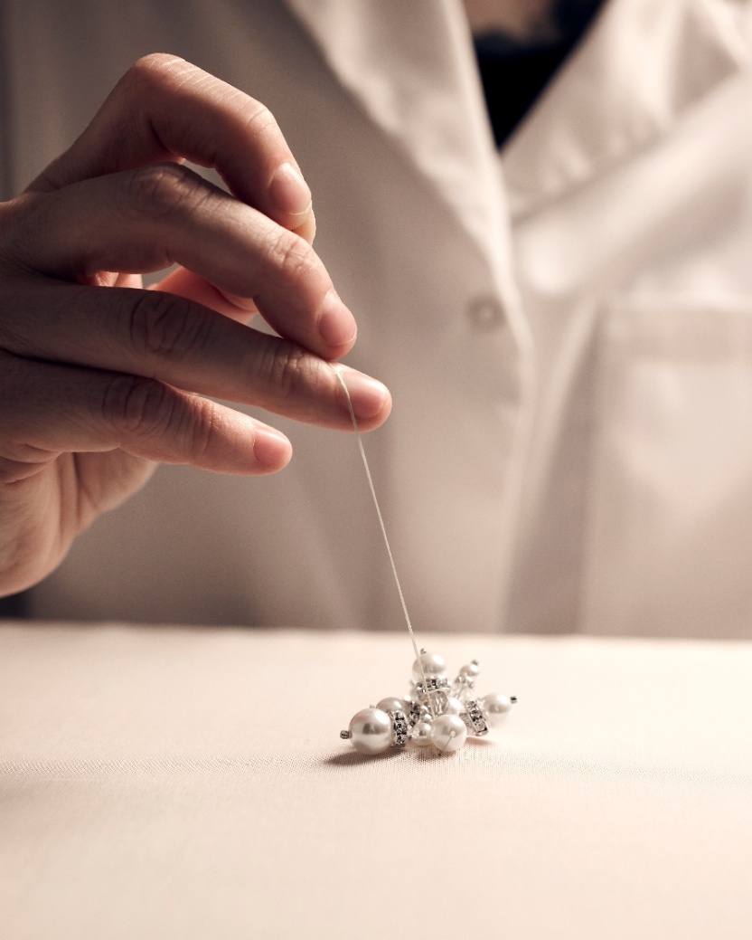 人的手

AI 生成的内容可能不正确。