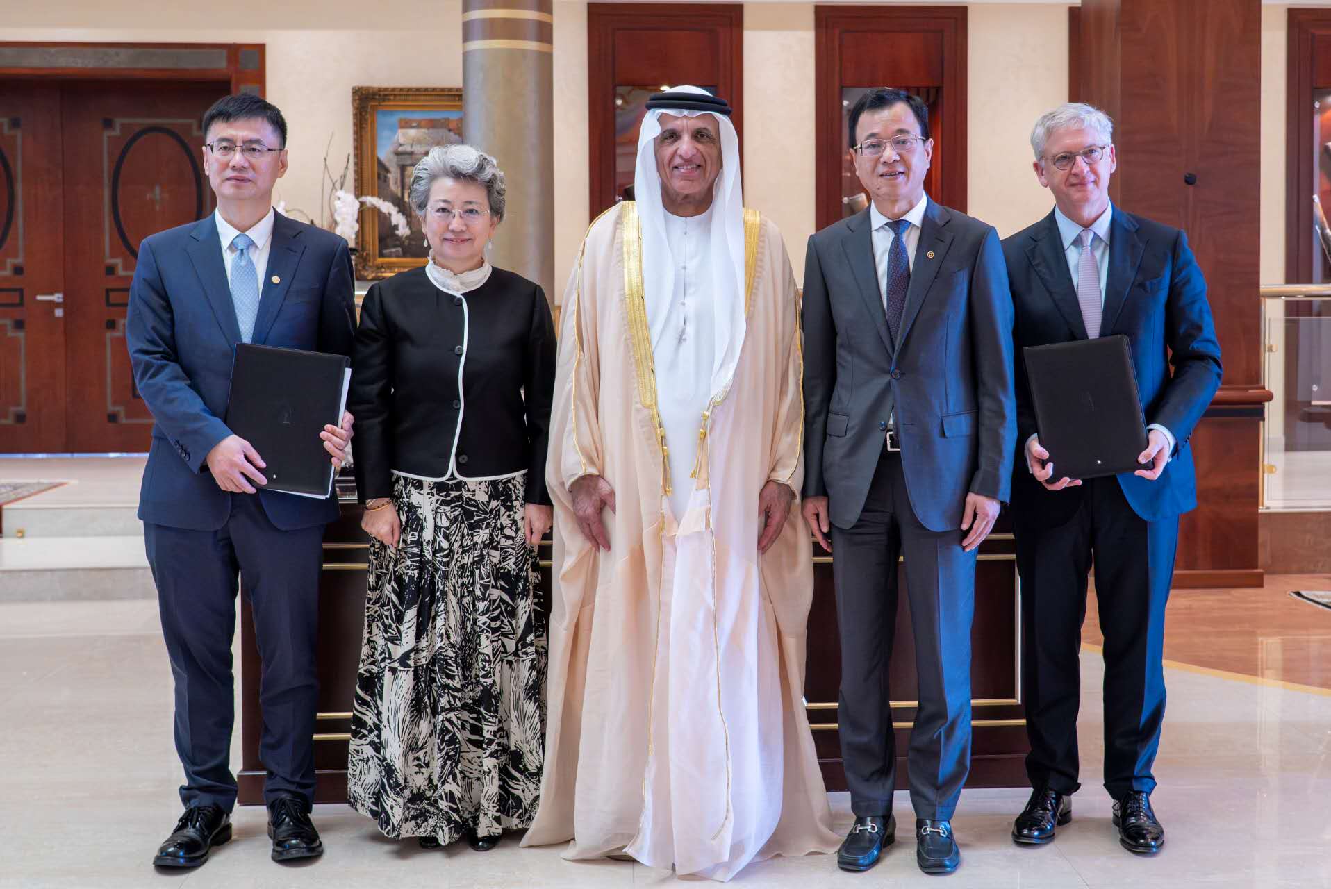 粤企出海中东再添利好：阿联酋拉斯海玛联手中国金融巨头，打造产融对接新门户